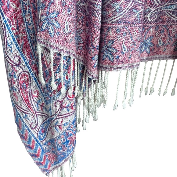 Soft Surroundings Strawberry Swirl Fringed Kimono One Size - Picture 6 of 11